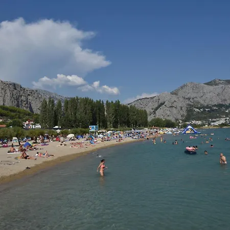 Neda Omiš