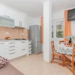 Neda Apartment